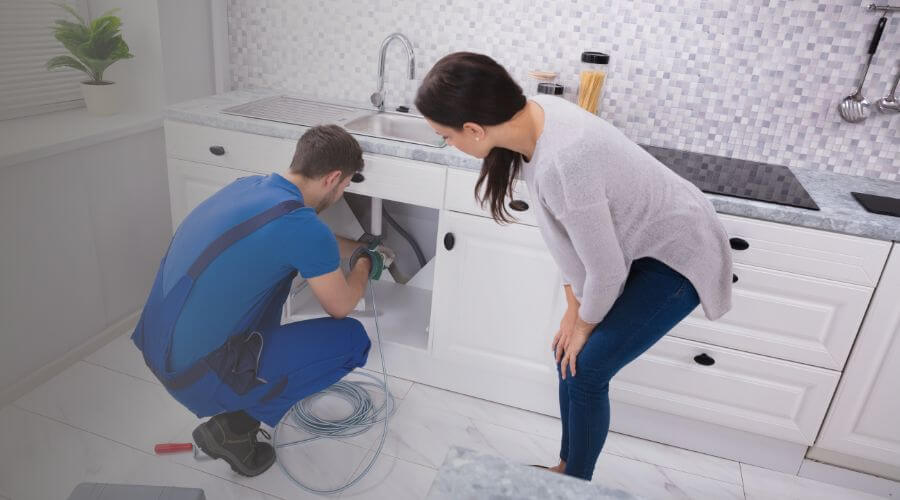 Expert burst pipe repair services in Maryland Heights, MO
